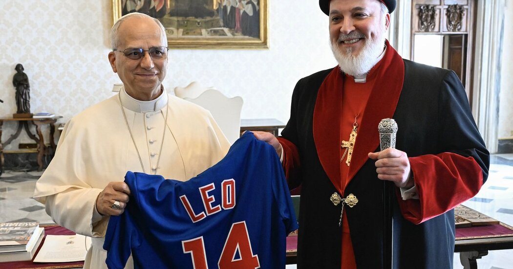 Once Again: The Pope Likes That Other Chicago Team, Not the Cubs
