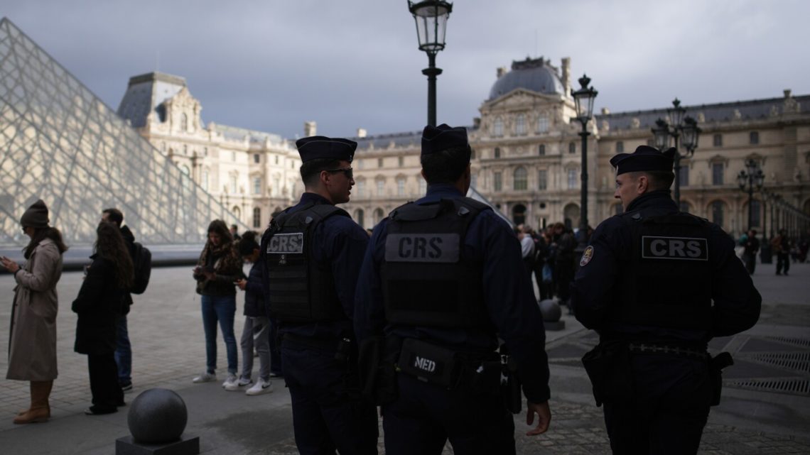 Paris police acknowledge major gaps in Louvre’s defenses after jewel theft