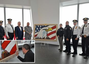 Patriotic painting unveiled at Port Authority cops’ World Trade Center  HQ