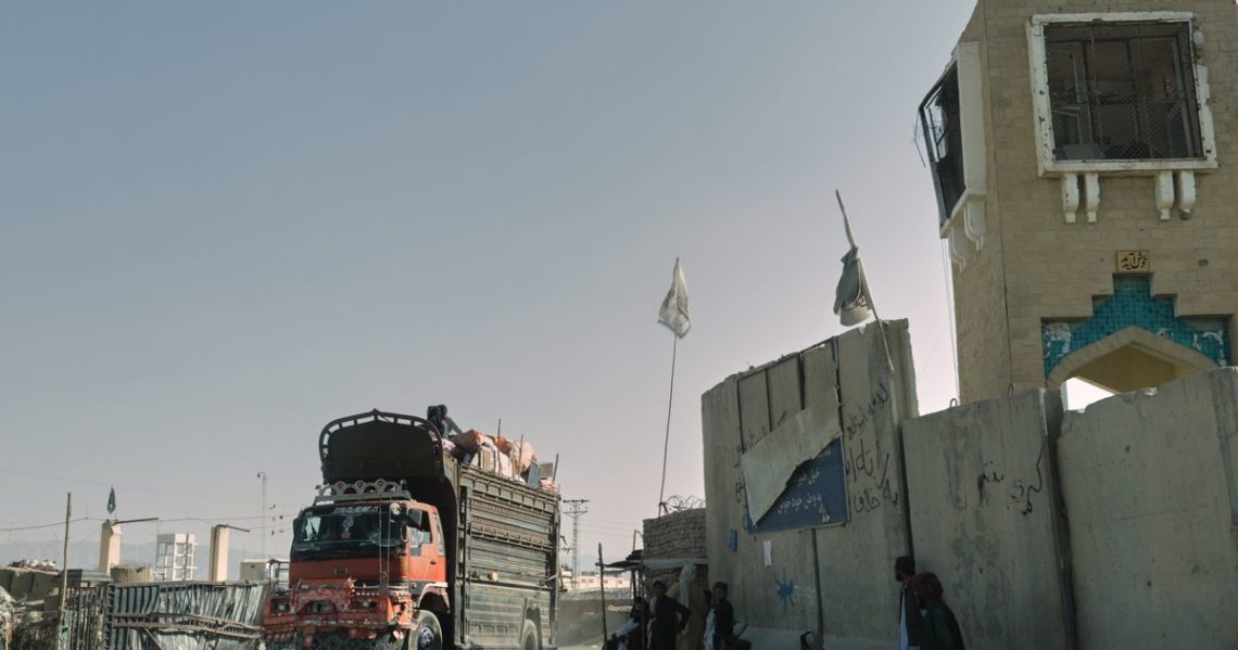 Peace talks hosted by Turkey between Pakistan and Afghanistan hit impasse in Istanbul