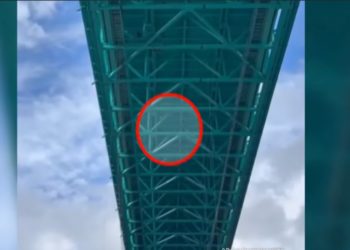 People Are Bungee Jumping Off the World’s Highest Bridge—Without Ropes