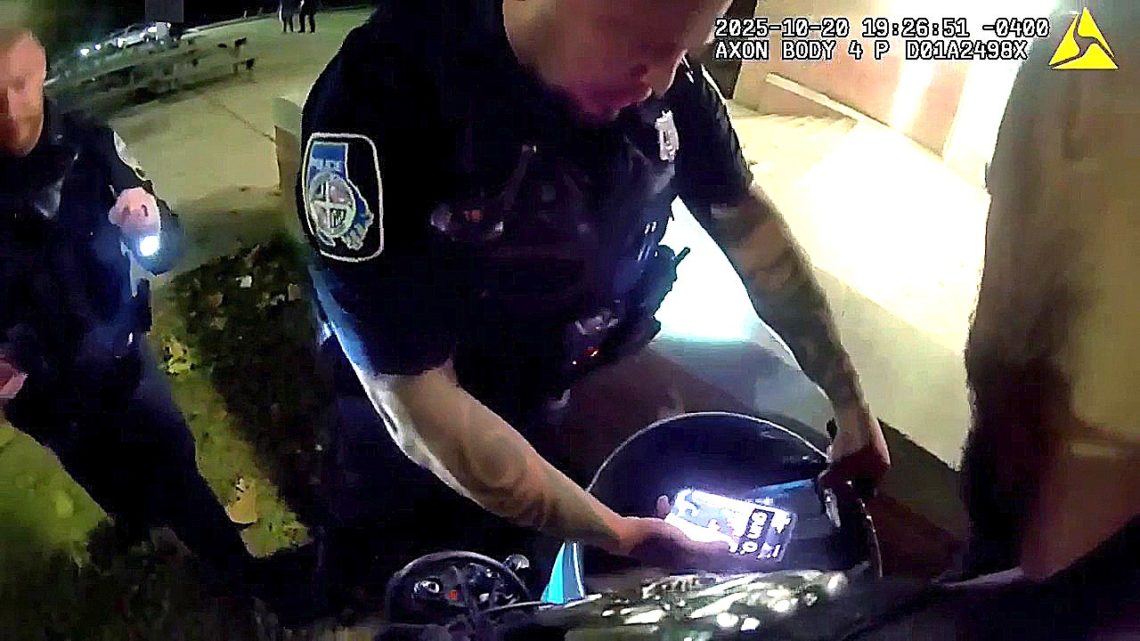 Police swarm student after AI security system mistakes bag of chips for gun