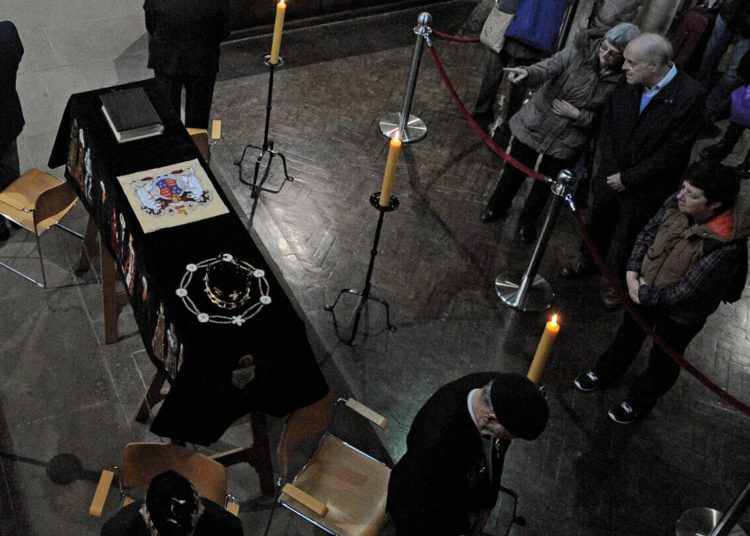 Producers pay damages to settle libel suit over movie about search for King Richard III
