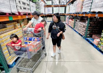 Ramen instead of Reese’s? Looming SNAP cuts change what’s on offer for Halloween trick-or-treaters