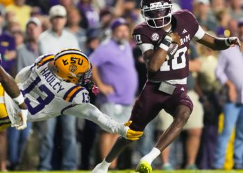 Reed produces 4 TDs and No. 3 Texas A&M races away from No. 20 LSU, 49-25