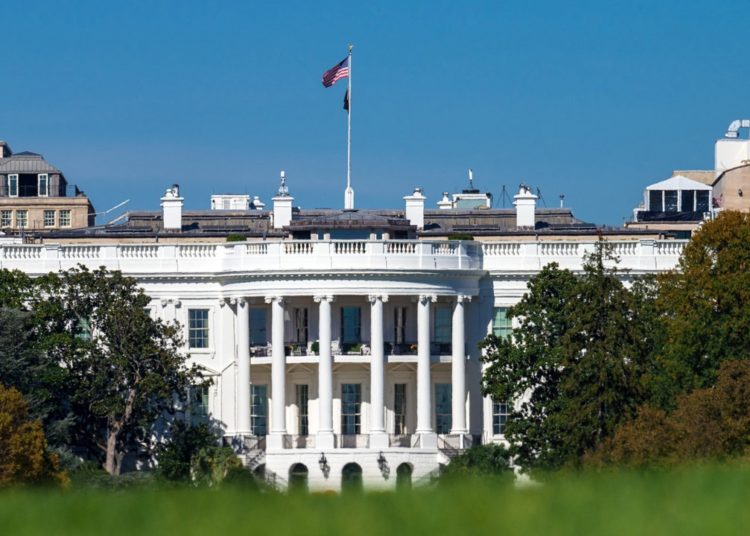 Reporter recalls chaos outside Biden White House as cocaine mystery unfolded