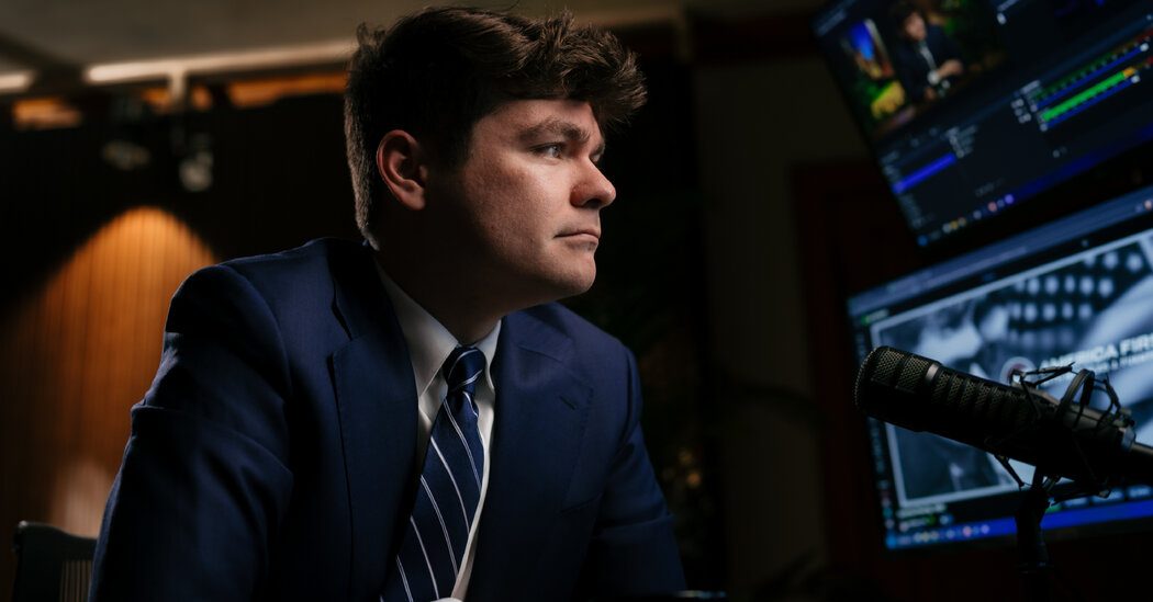 Republicans Denounce Tucker Carlson for Interview With Nick Fuentes, a White Supremacist