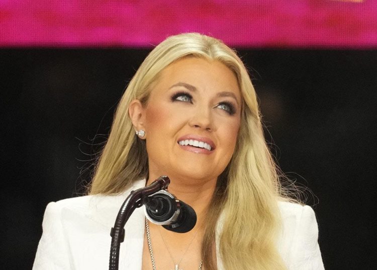 Riley Gaines praises to Erika Kirk before Ole Miss Turning Point event: ‘She is a force’