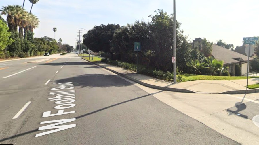 Robbery crew ties up 2 victims during armed homed invasion in L.A. County
