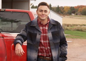 Scoop: Pro-Trump conservative grandson of Cuban refugees launches bid for Congress in Wisconsin