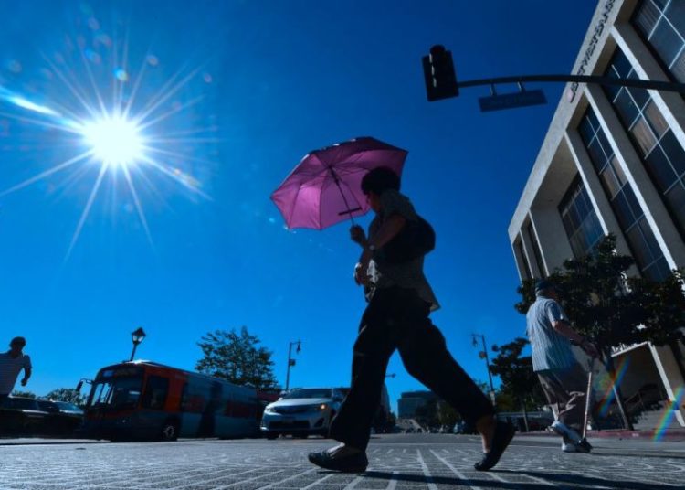 Southern California braces for strong Santa Ana winds, soaring temperatures