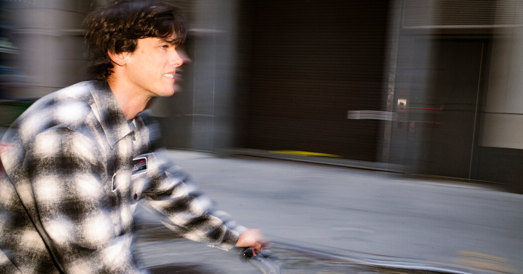 Speed Limits Are Taking the Wind Out of Cyclists’ Exhilarating Commutes
