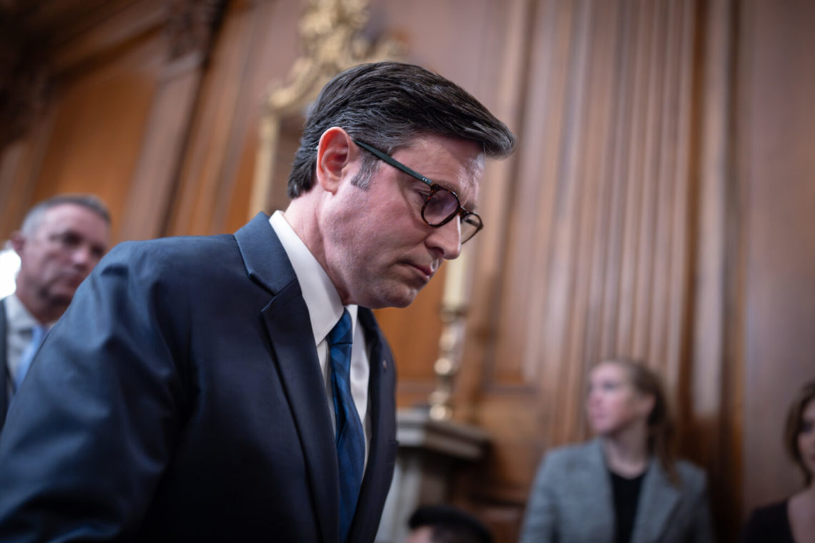 Spiraling effects of the shutdown leave lawmakers grasping for ways to end it