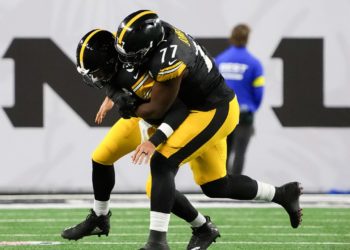 Steelers’ Broderick Jones warns he may tackle Aaron Rodgers again despite anger over celebration hit