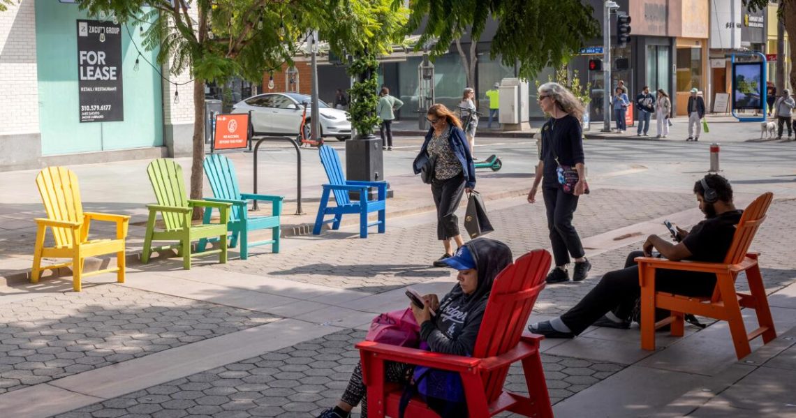 Struggling Santa Monica’s recovery plan: More cops downtown, luring back lost business