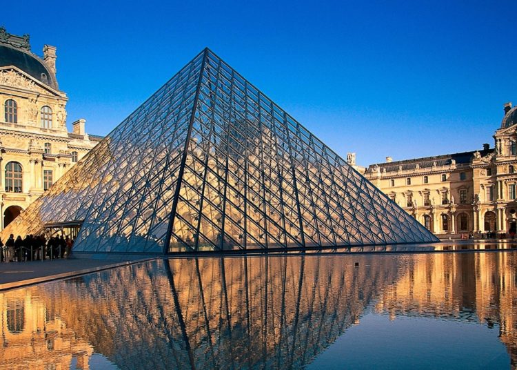 Suspects Arrested Over Louvre Crown Jewels Heist