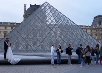 Suspects arrested over the theft of crown jewels from Paris’ Louvre museum