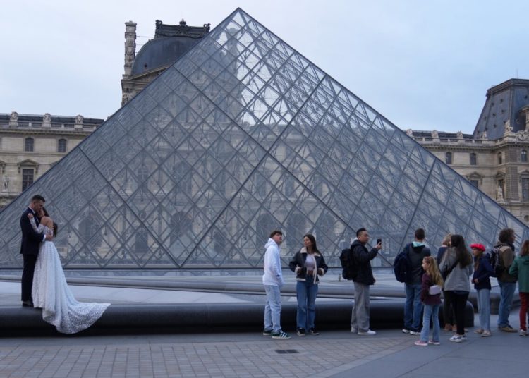 Suspects arrested over the theft of crown jewels from Paris’ Louvre museum