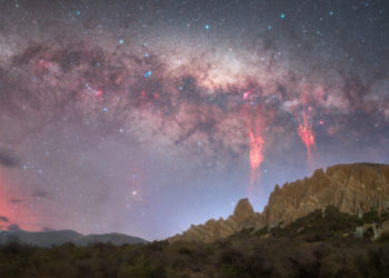 Take a Look at Rare Photos of Red Lightning in New Zealand