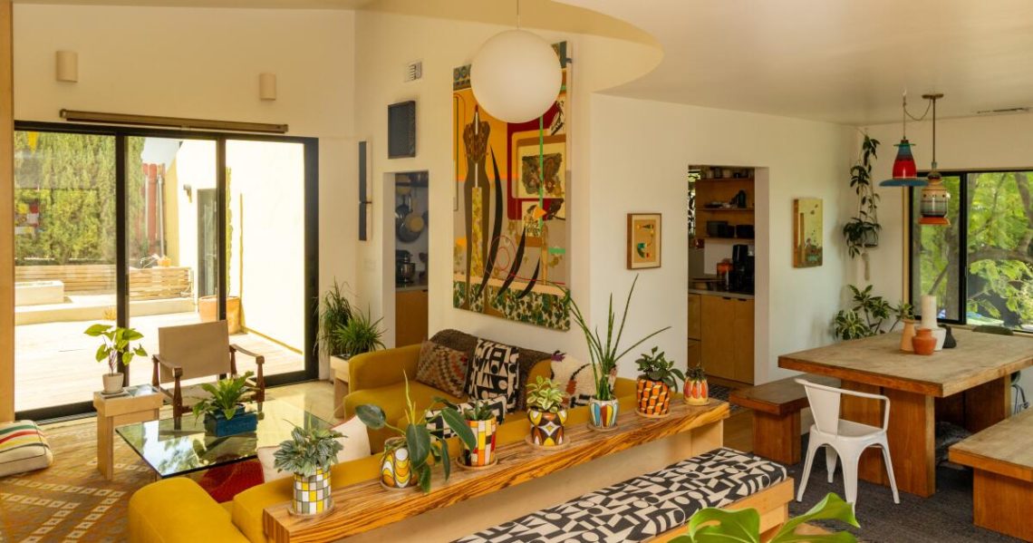 Thanks to a tiny ADU, an L.A. home transforms into a stunning art gallery and studio