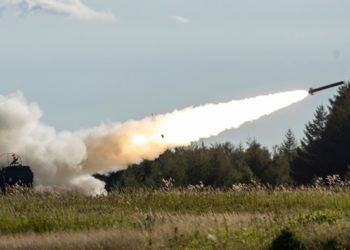 The Army wants AI to help man artillery and air defense units