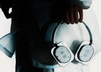 The Nothing Headphones Are on a Very Short Sale
