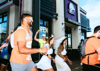 The U.S. Ultramarathon Where Runners Eat Taco Bell for 31 Miles