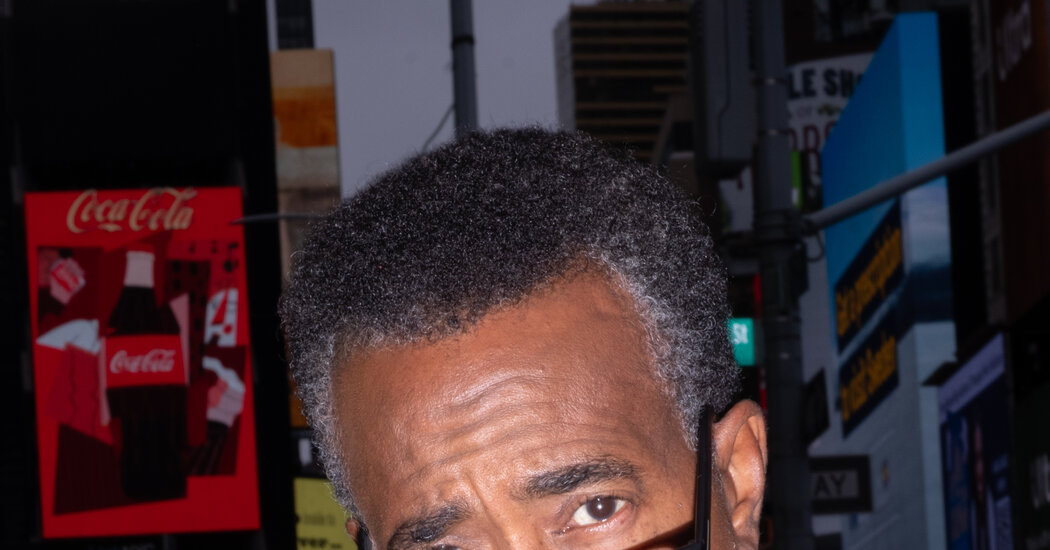 Tim Meadows Just Wants to Keep Showing Up to Be Funny