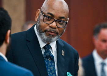 Top Federal Workers’ Union Breaks With Democrats on Shutdown