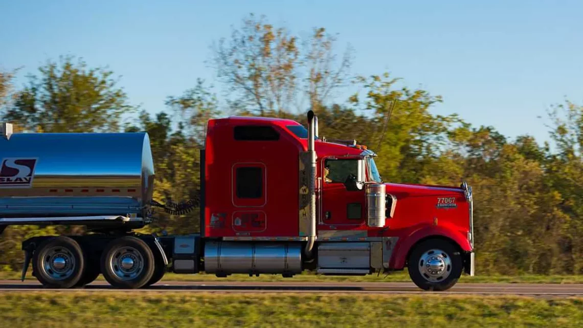 Truckers push back on driver-shortage ‘myth’ that has led to flood of foreigners in long-haul industry