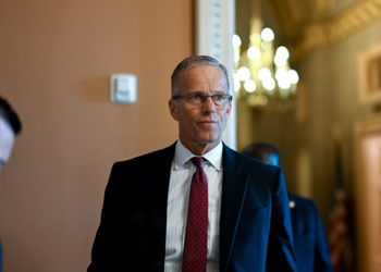 Trump Calls on Republicans to End Filibuster in Shutdown Fight