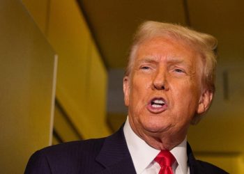 Trump calls on Senate GOP to scrap filibuster to end government shutdown