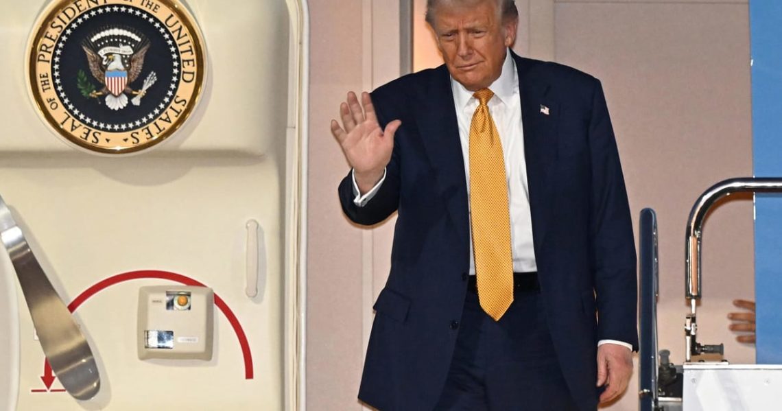 Trump dangles prospect of Mar-a-Lago visit for Xi