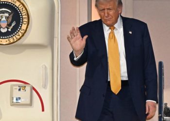 Trump dangles prospect of Mar-a-Lago visit for Xi
