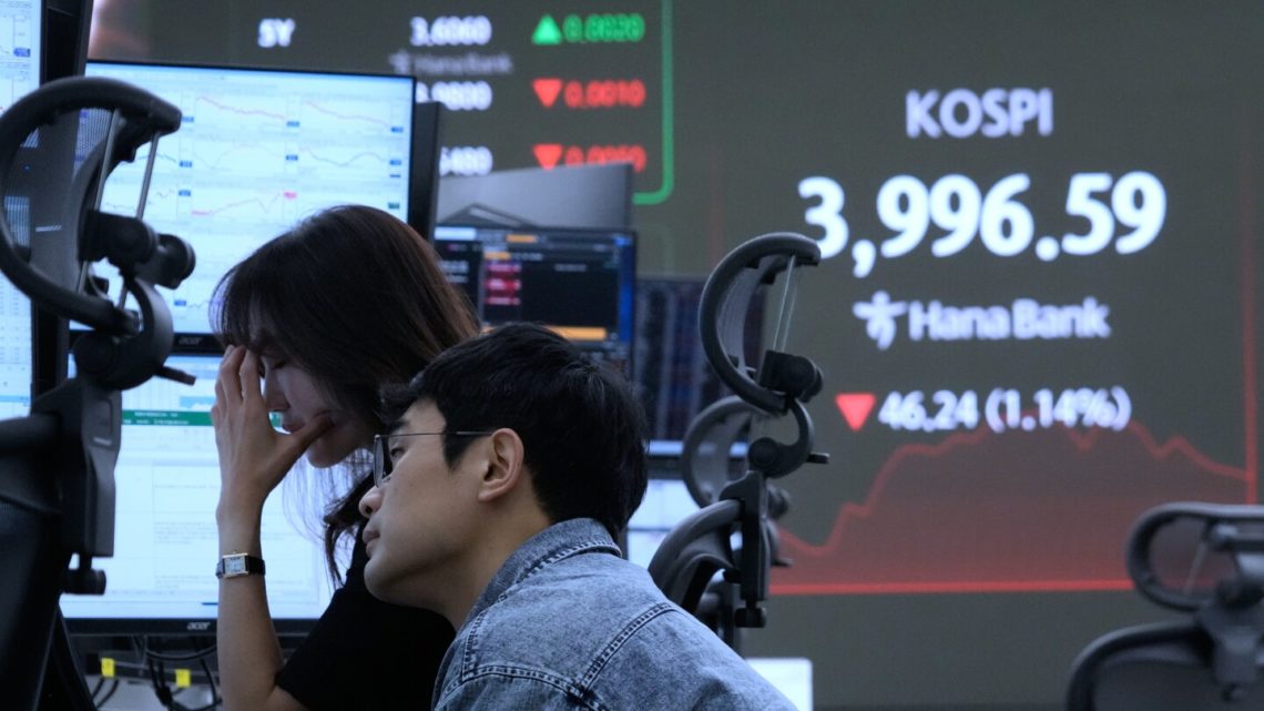 Trump’s charm offensive in Asia sends Nikkei 225 to record heights