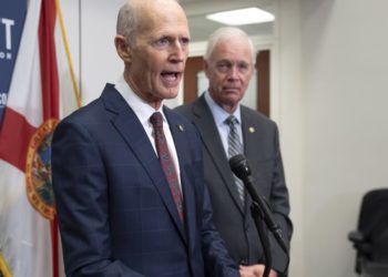 U.S. senators ramp up Palisades fire probe but give Eaton fire short shrift