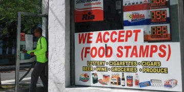 Uncertainty Persists for Americans Waiting for Monthly Food Stamps