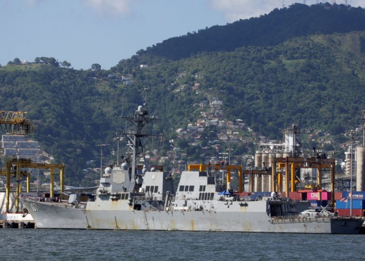 Venezuela suspends Trinidad and Tobago gas accord over US warship visit
