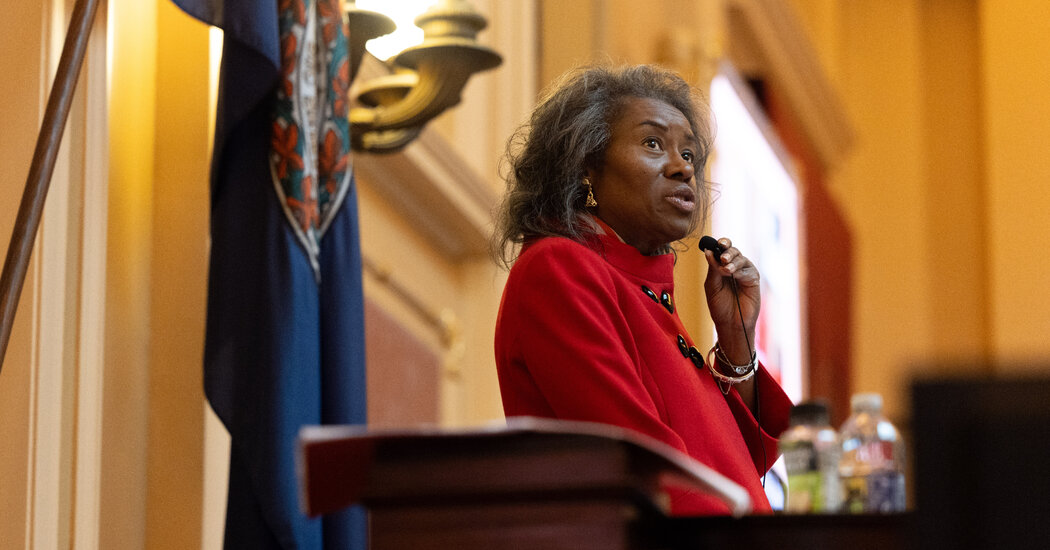 Virginia Takes First Step Toward New Congressional Maps