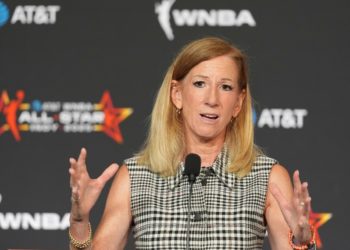 WNBA and players union agree to 30-day extension for CBA negotiations, AP source says