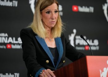 WNBA offers 30-day extension as CBA deadline looms, AP sources say