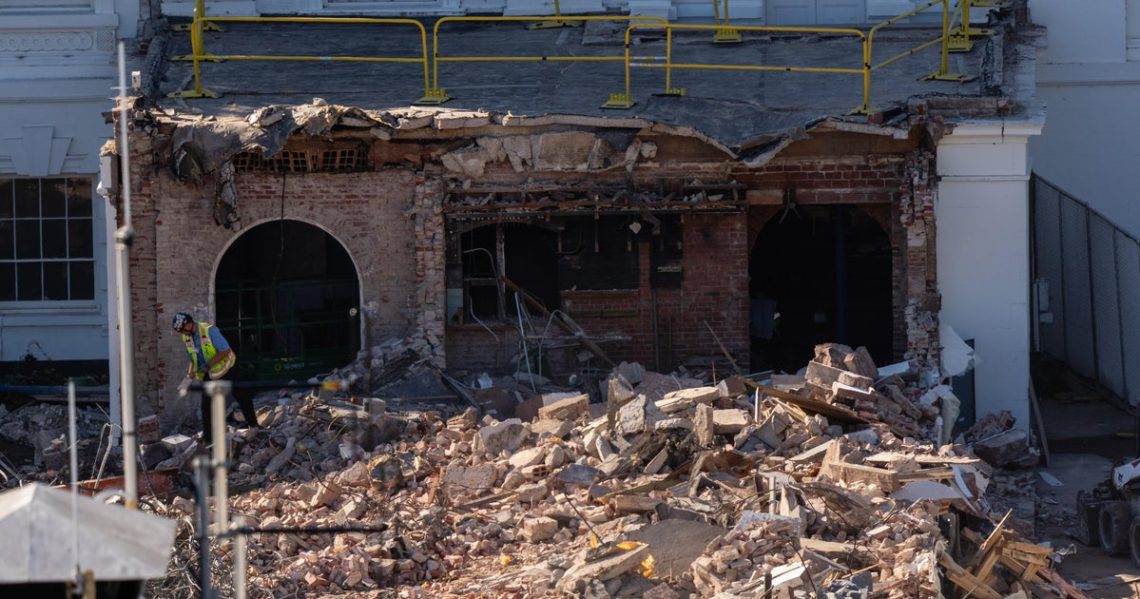 Where is debris from the White House East Wing demolition being taken?