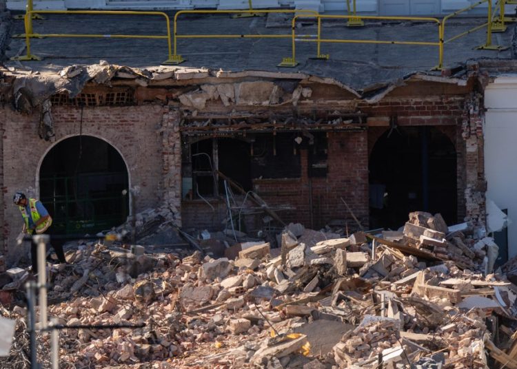 Where is debris from the White House East Wing demolition being taken?
