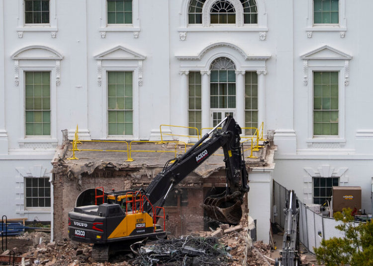 White House Fires Commission Overseeing Trump’s D.C. Building Projects