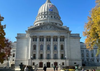 Wisconsin judge puts on hold ruling that required citizenship check of voters