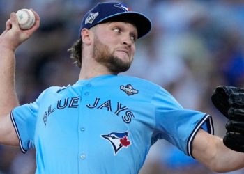 Yesavage, Blue Jays dominate Dodgers in Game 5 of World Series