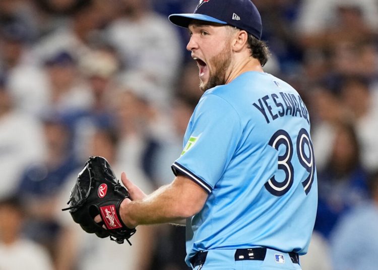 Yesavage strikes out 12 as rookie pitches Blue Jays past Dodgers 6-1 for 3-2 lead in World Series
