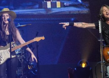 ‘Good Friend’ of Keith Urban’s Guitarist Reacts to Affair Rumors