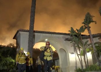 ‘It’s still smoldering.’ A hiker’s video of Palisades fire raises questions about state’s responsibility