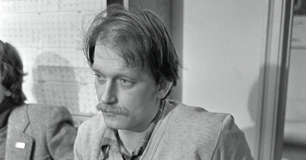 Miroslaw Chojecki, Solidarity’s ‘Minister of Smuggling,’ Dies at 76